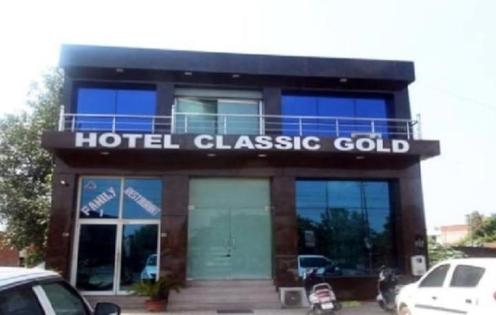 Hotel Classic Gold By Wb *